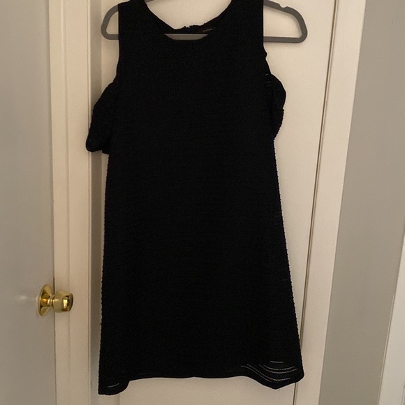 Black Cynthia Steffe cold shoulder dress - Picture 4 of 4